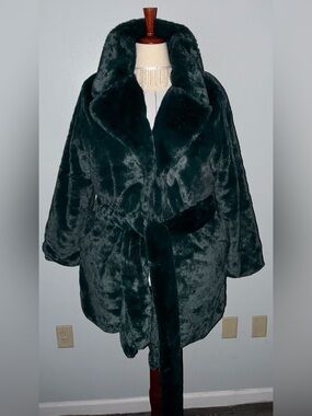 Chilly Days Ahead Faux Fur Coat — Emerald — Size 1X